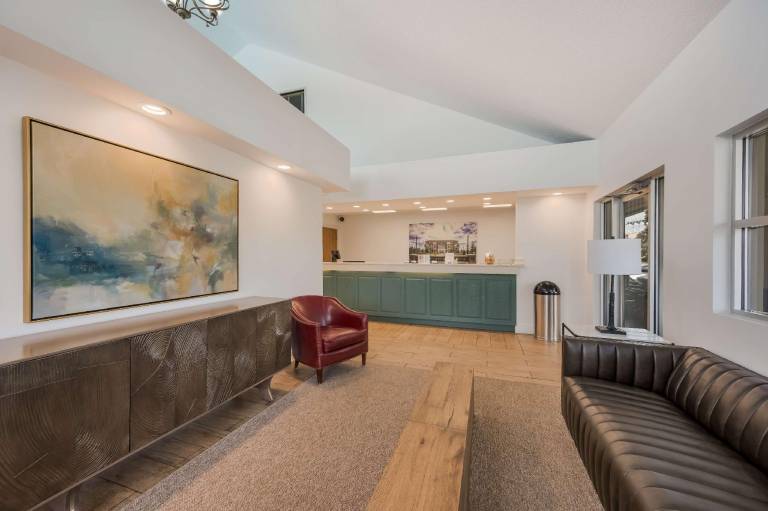 Best Western University Inn — photo 3