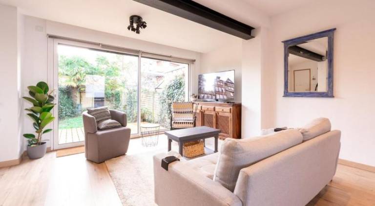 Nice apartment with BBQ & terrace | Good for workation | Dogs allowed in Rennes