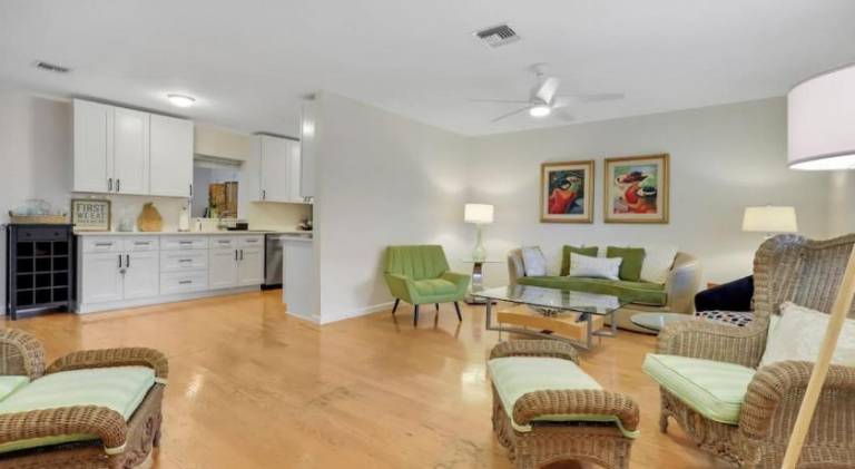 House with pool | Pets are welcome in Boynton Beach, FL