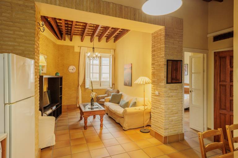 House with fast internet & patio | Close to Seville Cathedral | City view | Suitable for remote work | Pets allowed in Seville