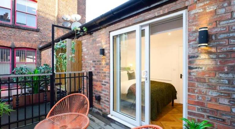 Apartment | Close to Manchester Town Hall | Pets are welcome — photo 4
