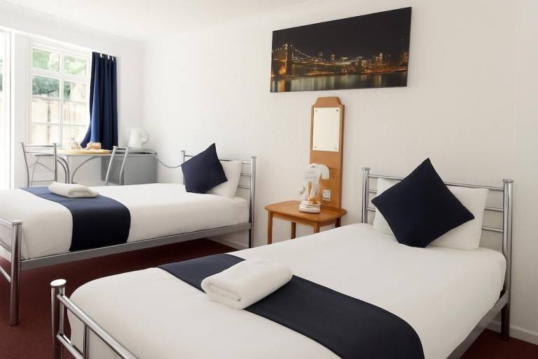 Accommodation Horley