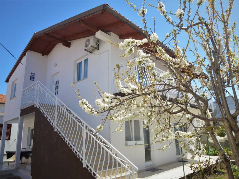 Holiday apartment with grill — photo 2