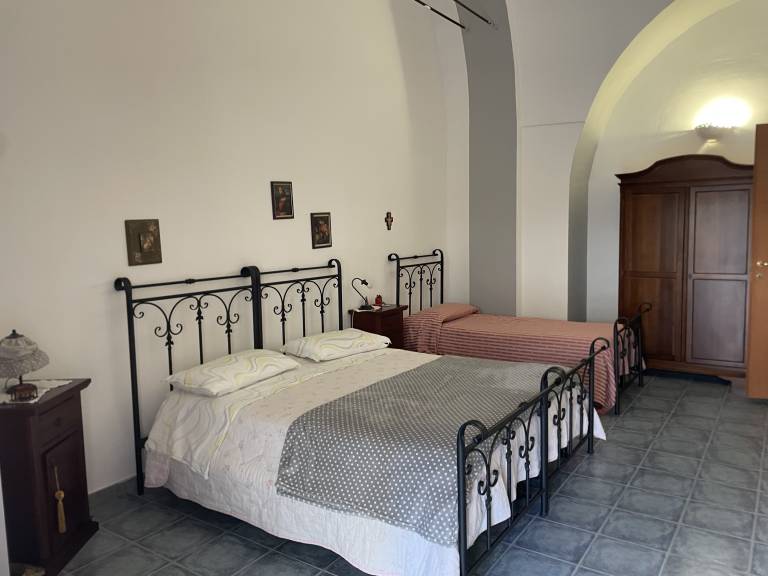 Agriturismo OasiRupestre: Interi alloggi in struttura per gruppi da 18persone. — photo 2