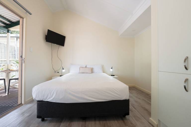 Holiday park  Mawson Lakes