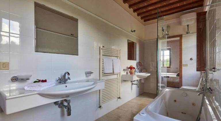 Fully equipped charming villa with terrace, yard & grill | Pet-friendly — photo 2