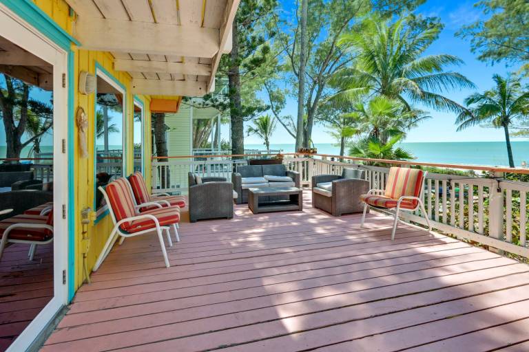 House Saint Pete Beach