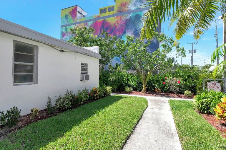 Cottage Delray Beach