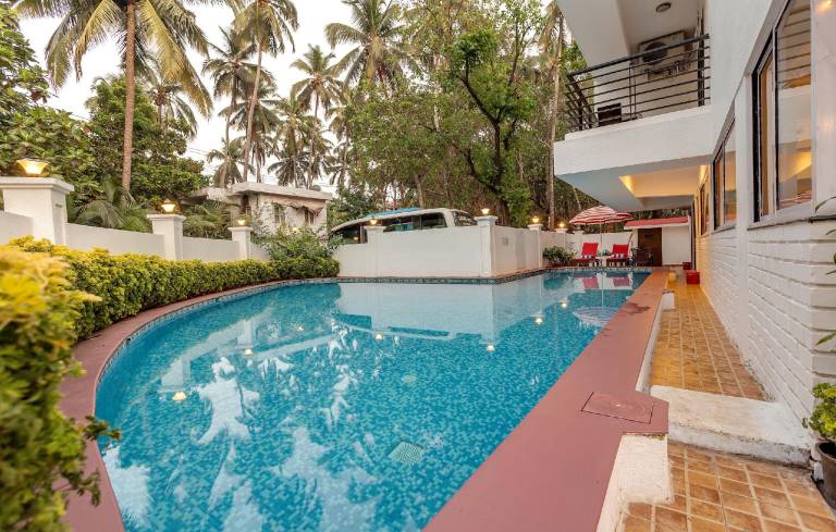 Arotel Rooms & Suites in Baga