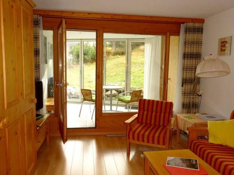 Ferienwohnung mit Hund in Maloja f&uuml;r max. 2 Personen