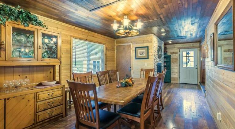 Vacation home with hot tub | Perfect for remote work — photo 5