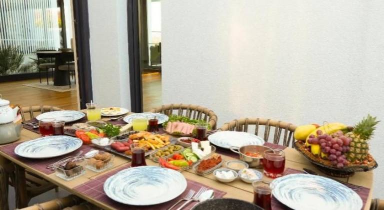 Private and Modern Luxury Villa with Lake View in Sapanca in Sapanca