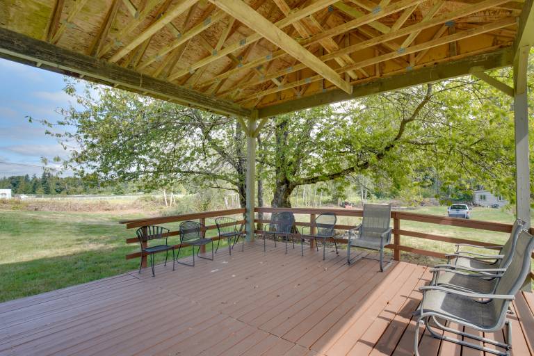 Pet-Friendly Auburn Home on 3 Acres — photo 2
