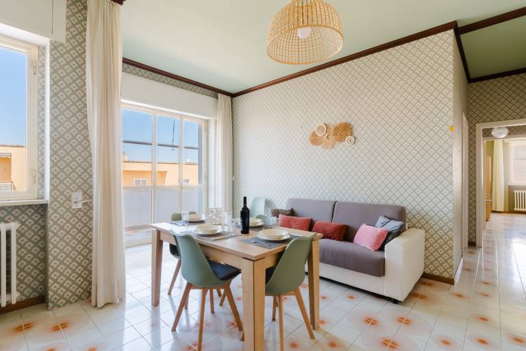 House | City view | Next to the beach | Pets are welcome — photo 4