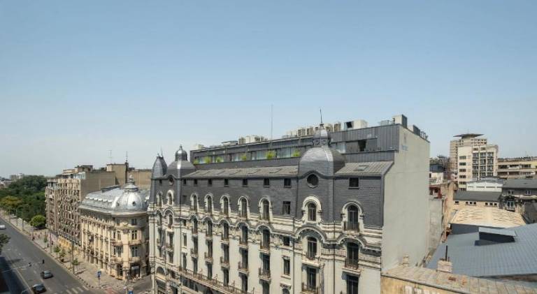 Trendy 2BR on Regina Elisabeta - Balcony with Cismigiu Park Views — photo 5