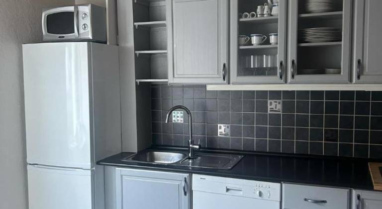 Apartment with 2 rooms for 4 persons — photo 4