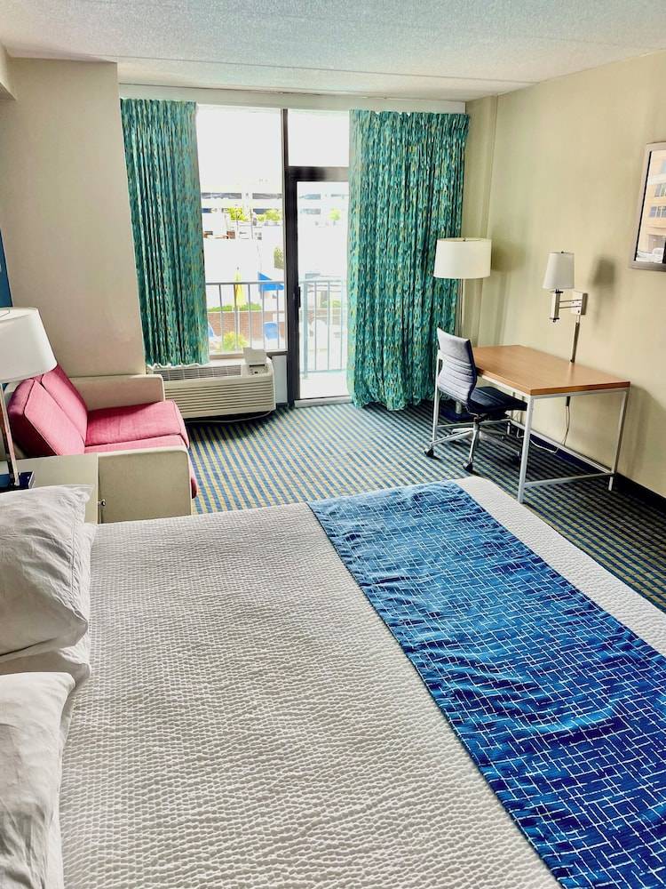 Motel  Northeast Virginia Beach
