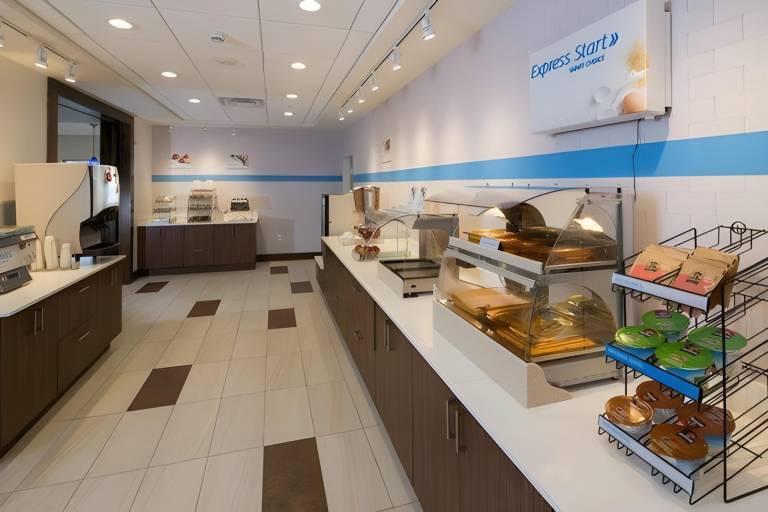 Holiday Inn Express and Suites Omaha Downtown - Old Market By IHG — photo 5