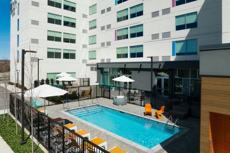 Aloft Knoxville West — photo 3