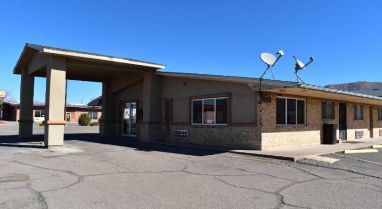 Satellite Inn — photo 2