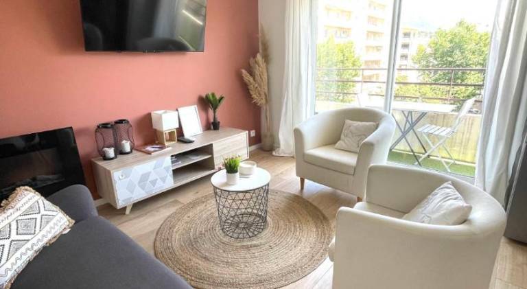 Rental apartment with 3 rooms for 6 persons — photo 2