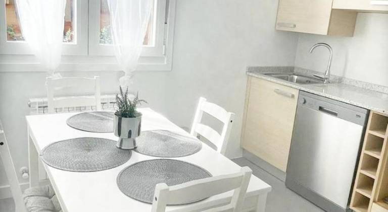 Rental apartment with 3 rooms for 6 persons — photo 2