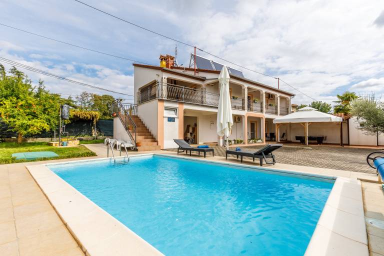 Ferienhaus Kosinožići