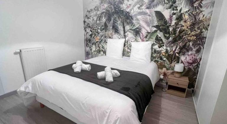 Holiday apartment with 2 rooms for 7 persons in Thiais