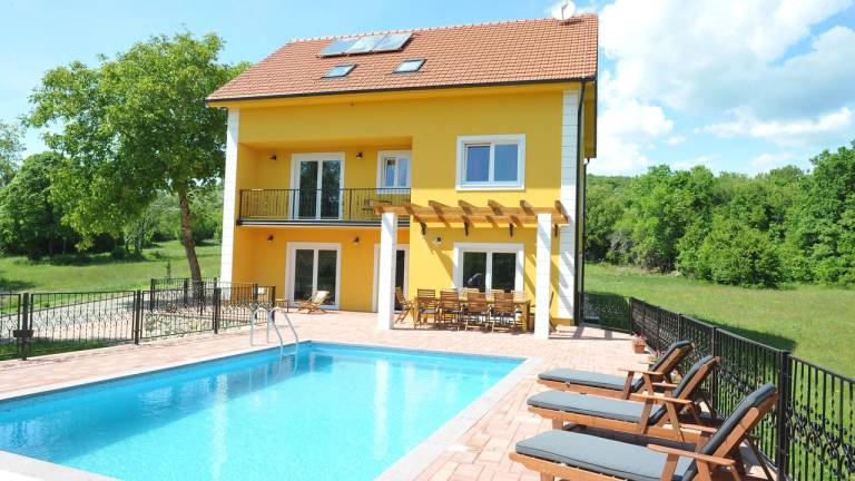 Apartma Buško jezero