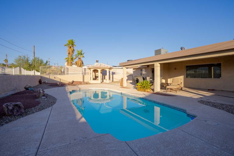 Family-oriented vacation home with BBQ & private pool | Pets allowed in Lake Havasu City, AZ
