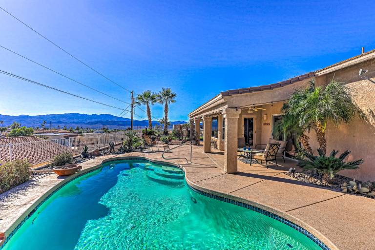Poolside Bliss: Pet-Friendly Lake Havasu City Gem — photo 5
