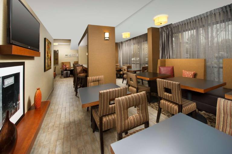 Hampton Inn by Hilton Rochester/Greece — photo 5