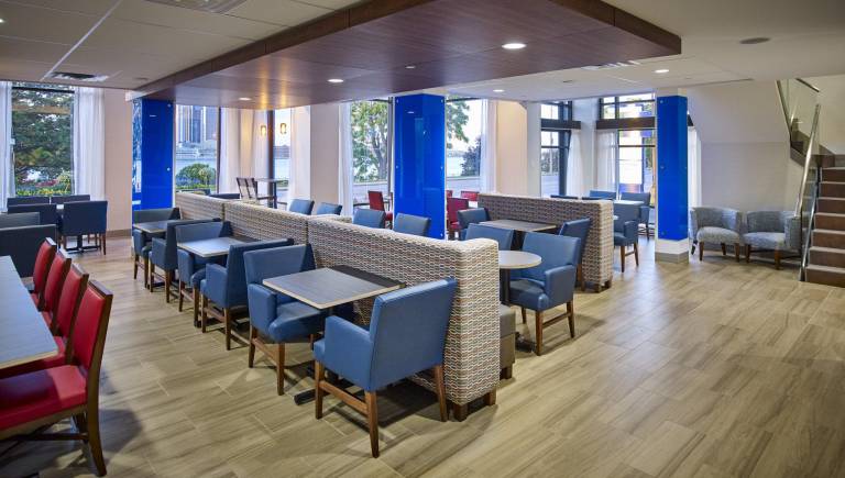 Holiday Inn Express Windsor Waterfront By IHG — photo 3