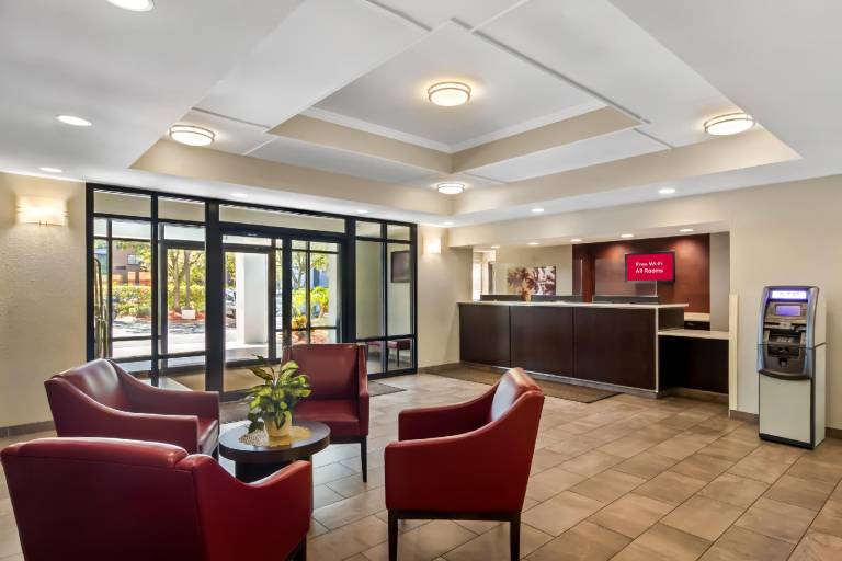 Red Roof PLUS Jacksonville - Southpoint — photo 2
