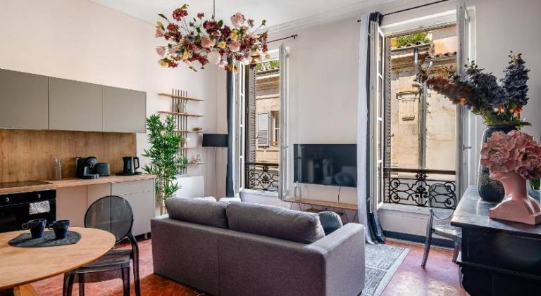 Le Boudoir des Capucins - T2 Plein Centre Ville proche Canebiere Vieux Port - Gare TGV Saint Charles — photo 2