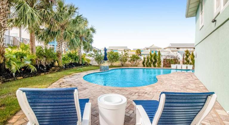 Charming vacation home with pool | Next to the beach | Dogs allowed in Pensacola, FL