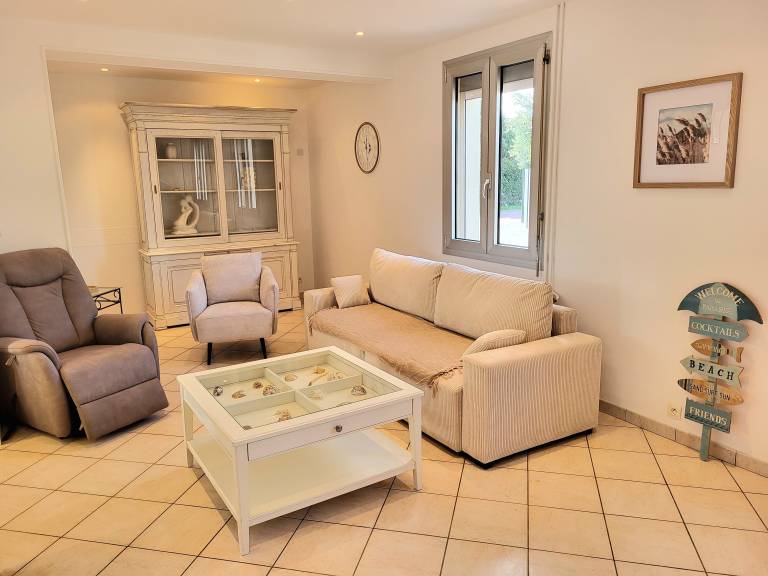 House with barbecue & terrace in Coutances
