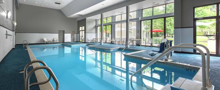 DoubleTree by Hilton Chicago Wood Dale - Elk Grove — photo 4
