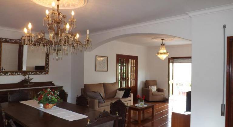Ample house with private pool, garden & patio | Perfect for remote work | Dogs allowed — photo 3