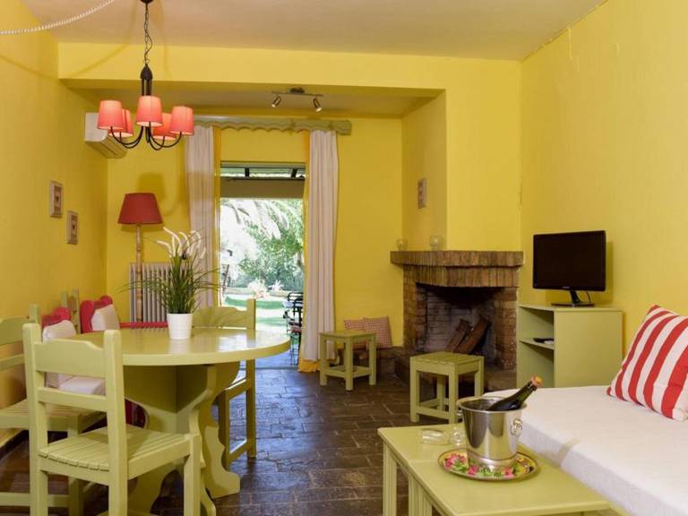 Rental apartment with pool | Nature view — photo 3