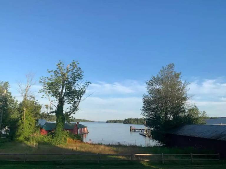 House Center Harbor