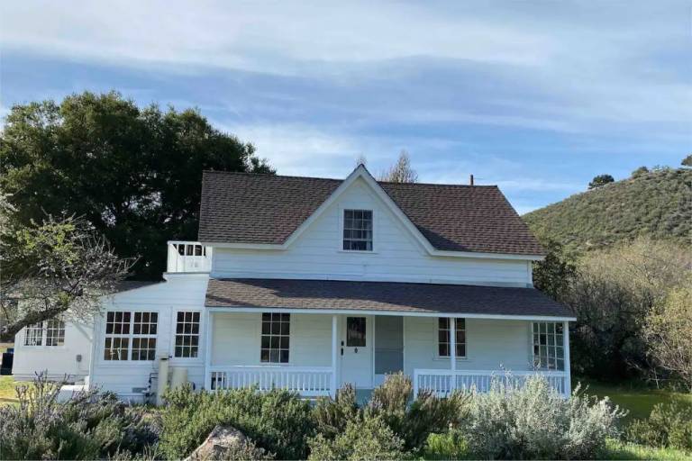 Farmhouse Salinas
