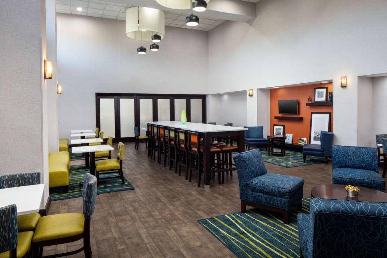 Hampton Inn & Suites Savannah - I-95 South - Gateway — photo 4