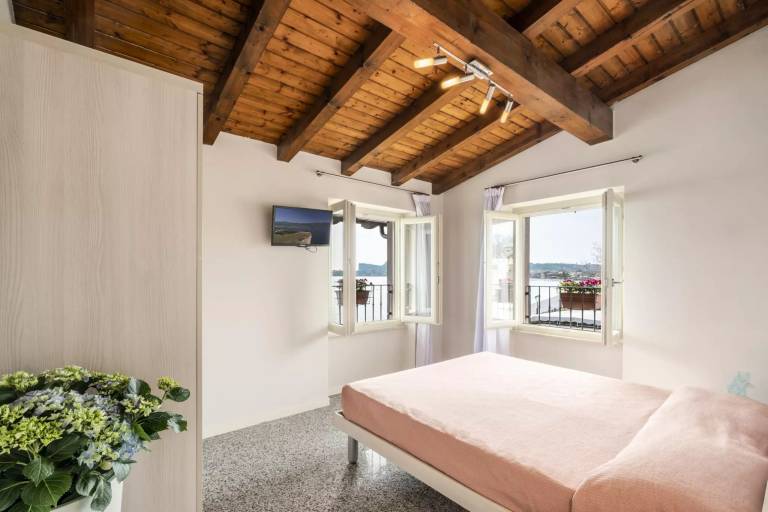 Rental apartment with terrace | Next to the beach | Dogs allowed — photo 2