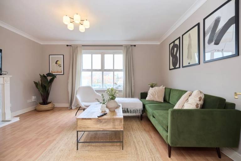 Apartment Woking