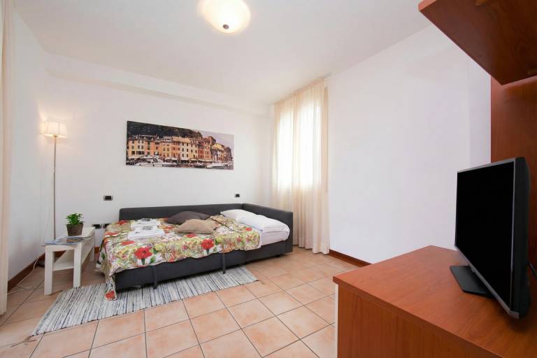 Child-friendly rental apartment with patio, grill & garden | Lake view | Close to the beach | Dogs allowed — photo 3