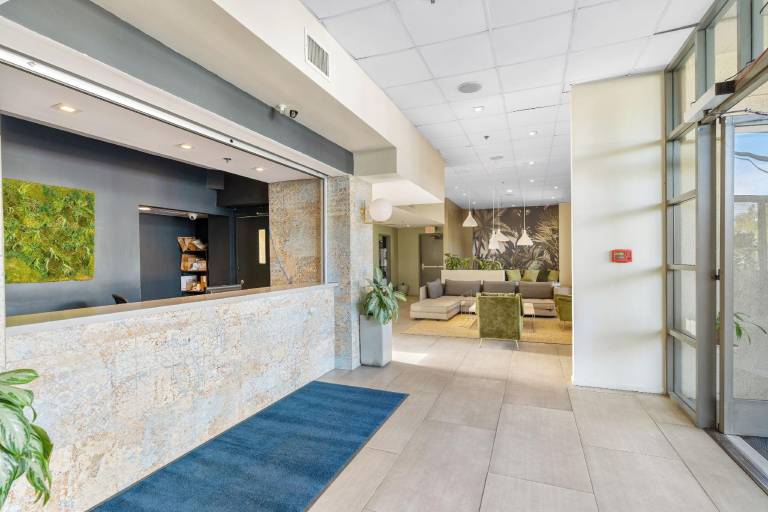 Uptown Inn by Vantaggio — photo 3