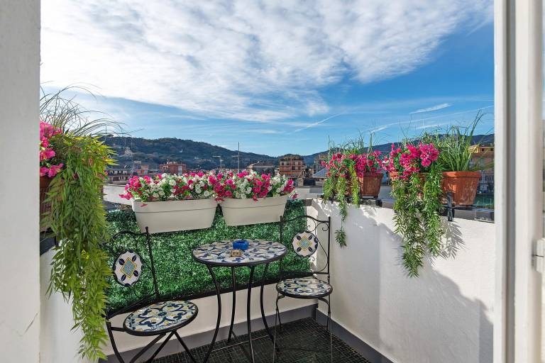 Apartment 'Linda's Pet Friendly Beach House' with Balcony, Wi-Fi and Air Conditioning in Santa Margherita Ligure