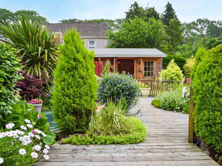 Cottage with yard | River view — photo 3