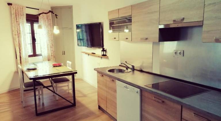 Vacation home with terrace — photo 3